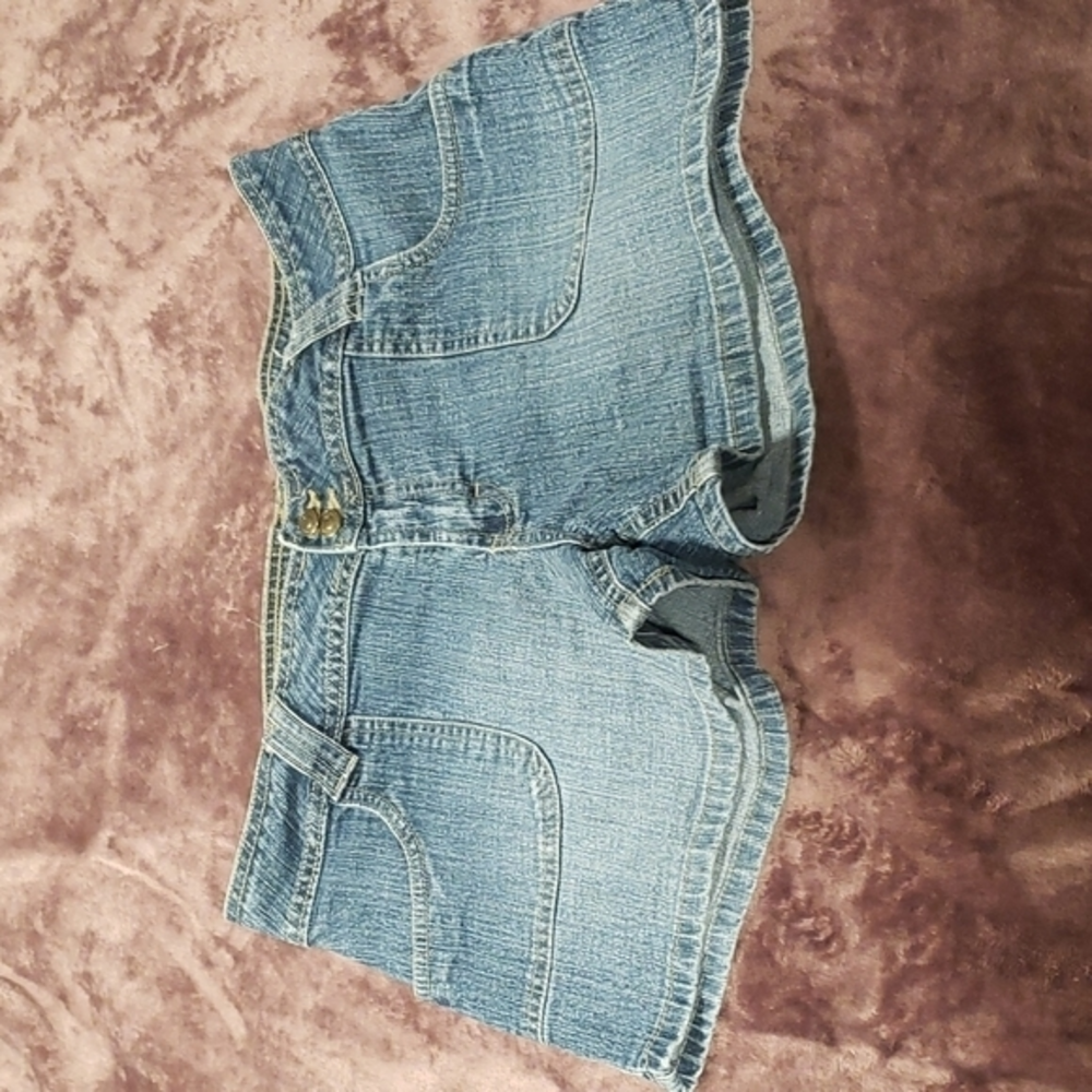 No boundaries Jean Shorts Size 9